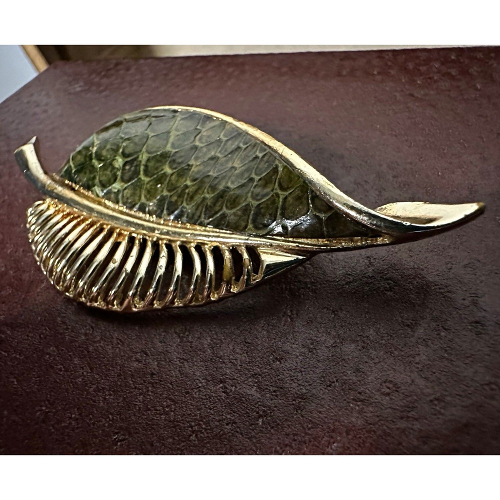 Boucher #5159 Gold Vermeil Green Leather Leaf Brooch Pin 50's 60's, unsigned